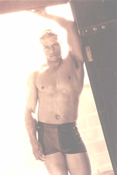 JACINTO10.jpg (18136 bytes)